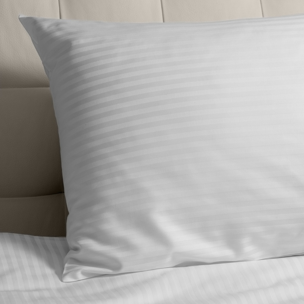 Poszewki Cambre - adamaszek, paski 8 mm (40/40 cm + 10 cm, paski pionowe, Zakład hotelowy)